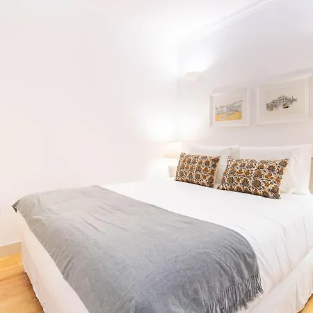 Cozy Retreat Near Ribeira By Lovelystay Apartman Porto